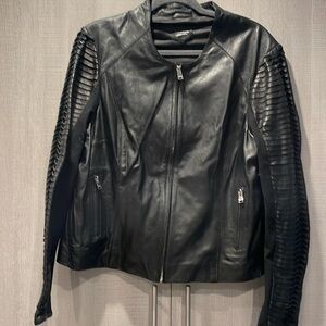 Lamarque leather jacket. Size Large.